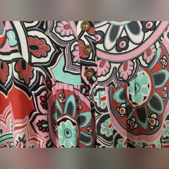 Short Sleeve Multi Color Tunic 2X - Picture 6 of 6